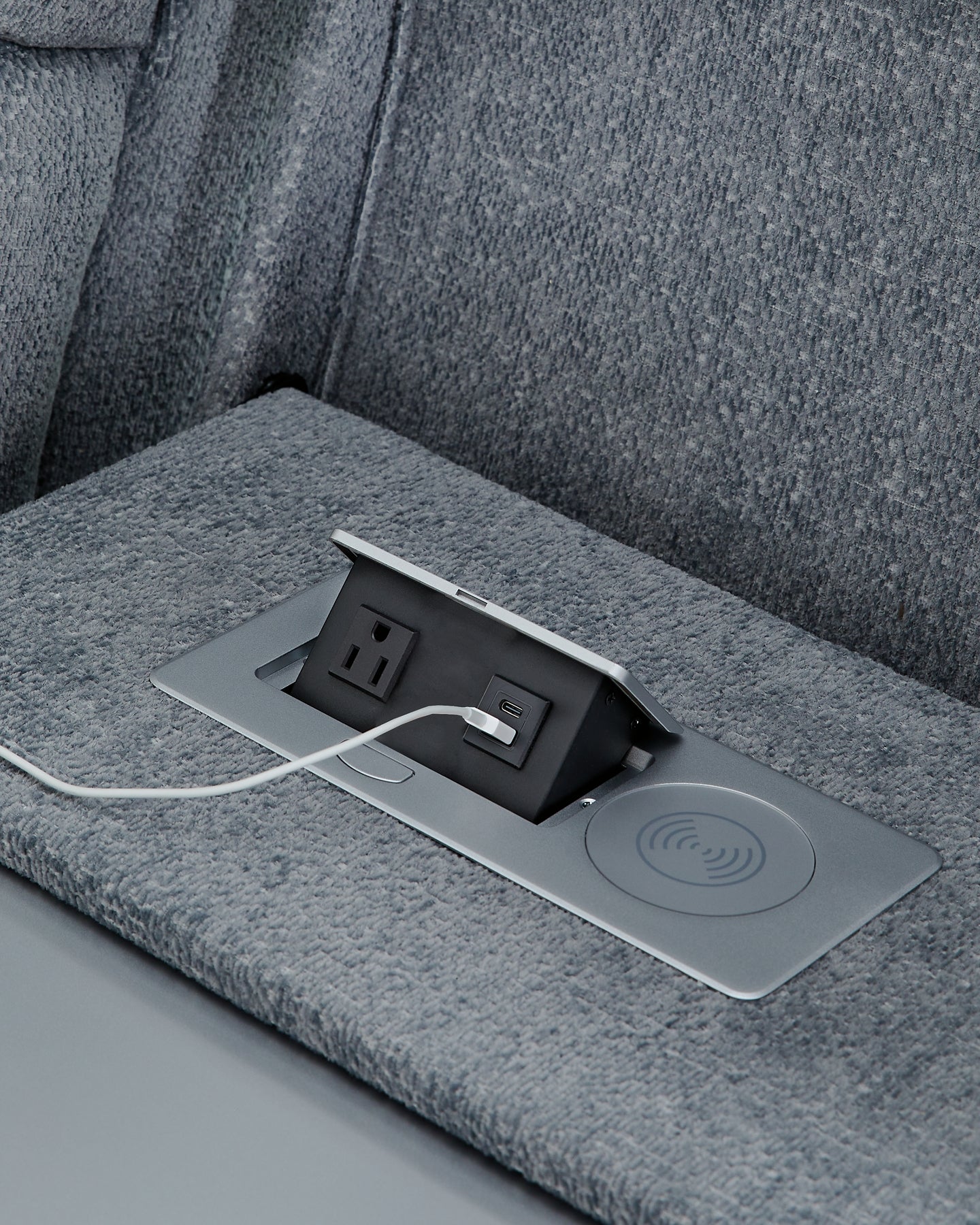 Studio Cave PWR REC Sofa with ADJ Headrest