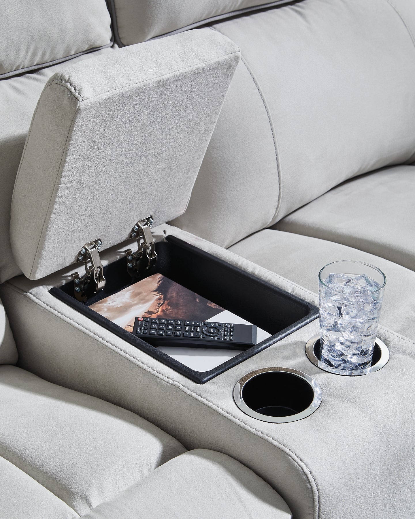 Social Pointe 6-Piece Reclining Sectional with Storage Console