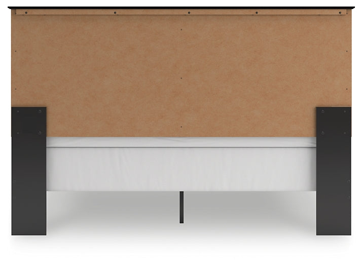 King Panel Bed with Mirrored Dresser